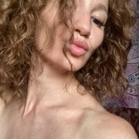 Candice_Darrells' Offline Chat Room