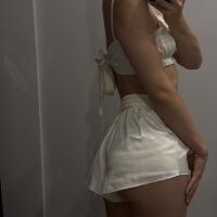 sweetsiren18's Offline XXX Chat