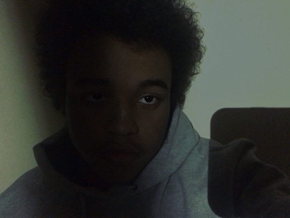 rtdff@xh's Offline XXX Chat