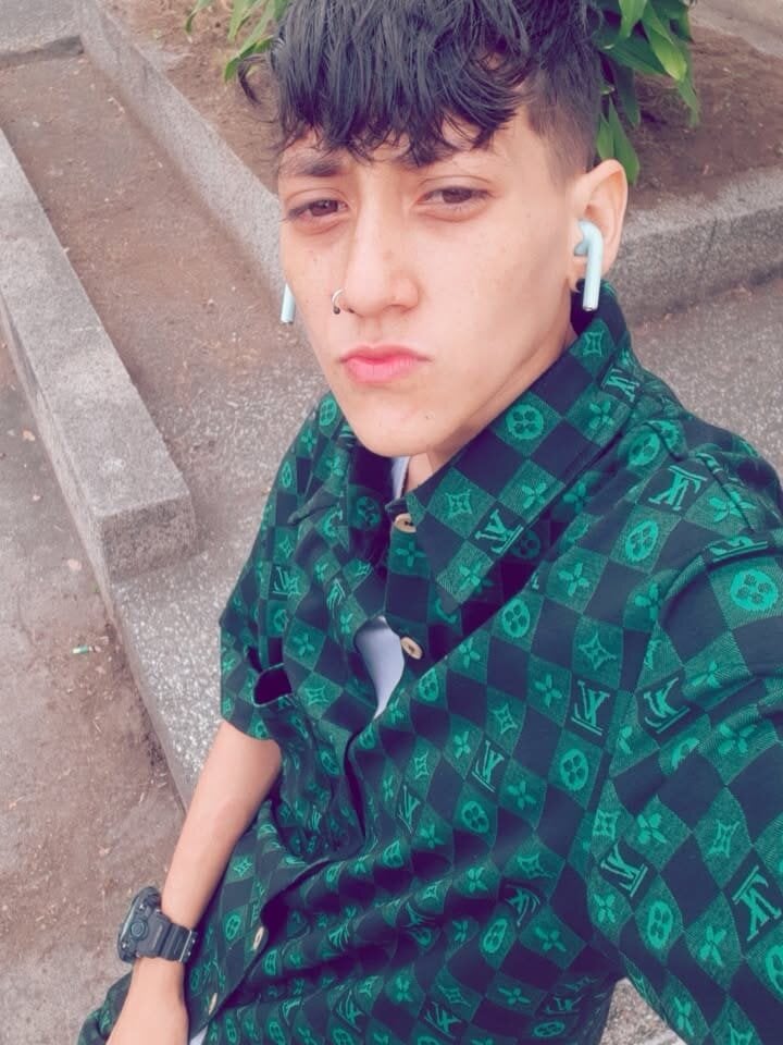 gaze_linger from stripchat
