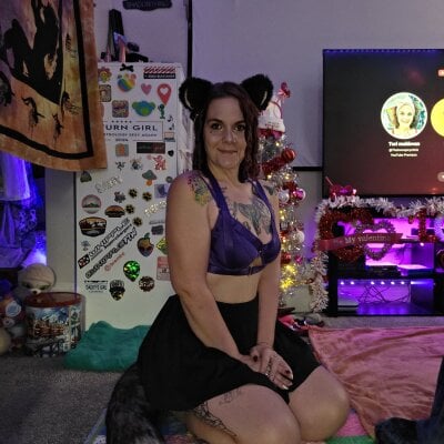 thatonespicychick - squirt milfs