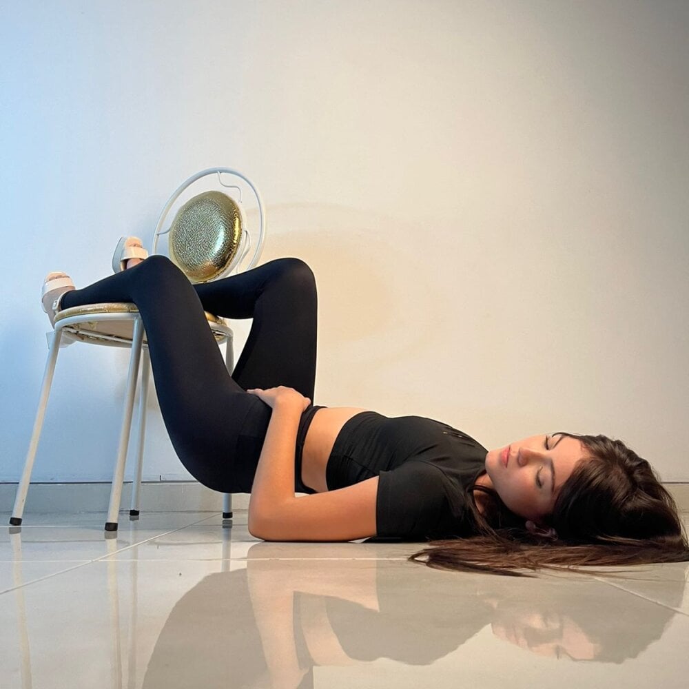 pornos.live miiasoffia__ livesex profile in green-eyes cams