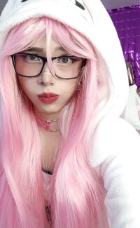 paula_kawaiifu_'s Live Webcam Show