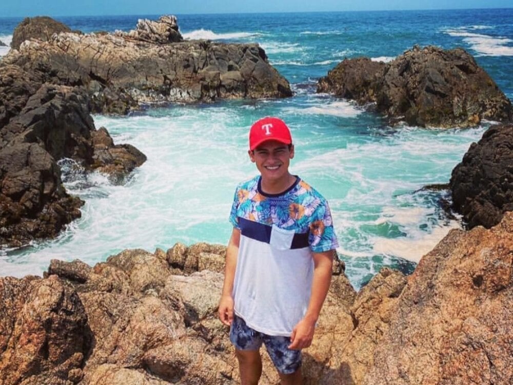 angelm123456のオフラインXXXチャット