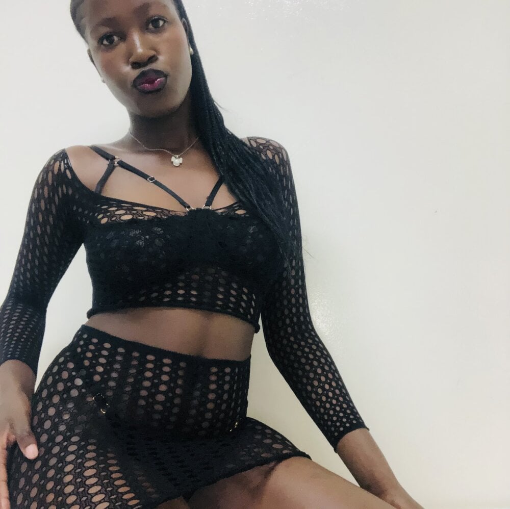 Aliciamelaninxx profile