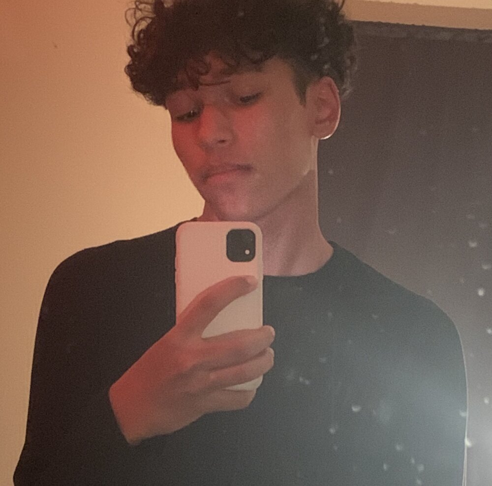 Skinnyywithbigdick Cam Model: Free Live Sex Show & Chat | Stripchat