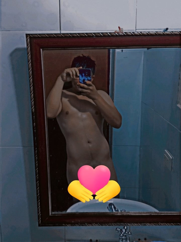 frecho-24's Offline XXX Chat