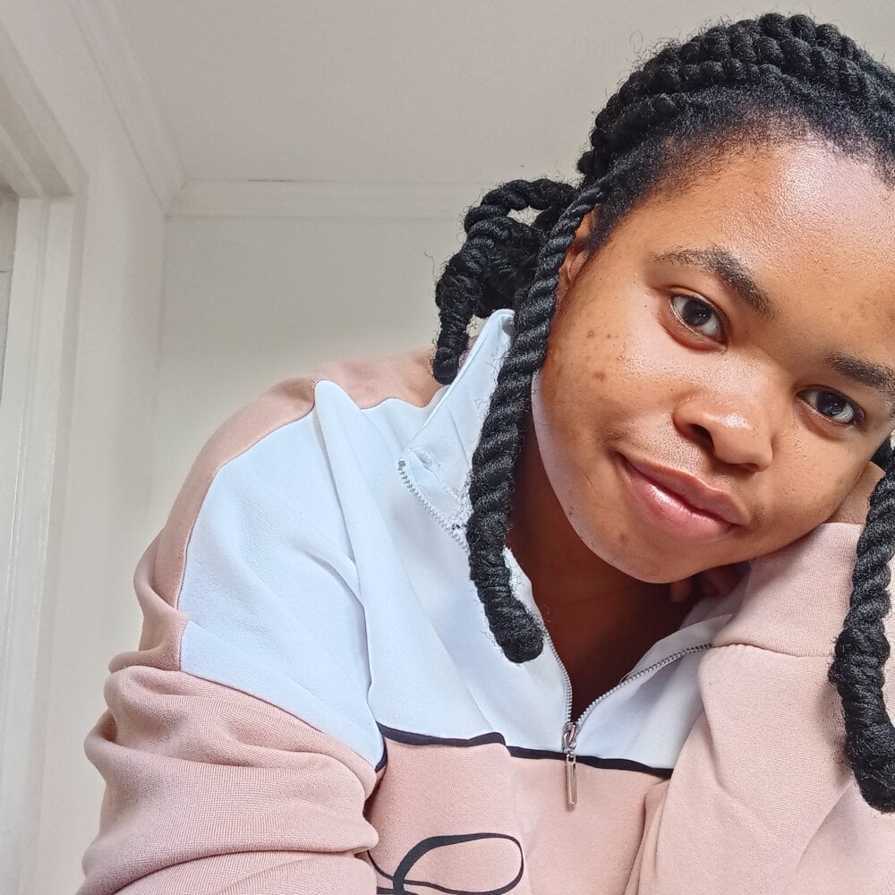 sexlivecamsites.com lulubabee livesex profile in bisexual cams