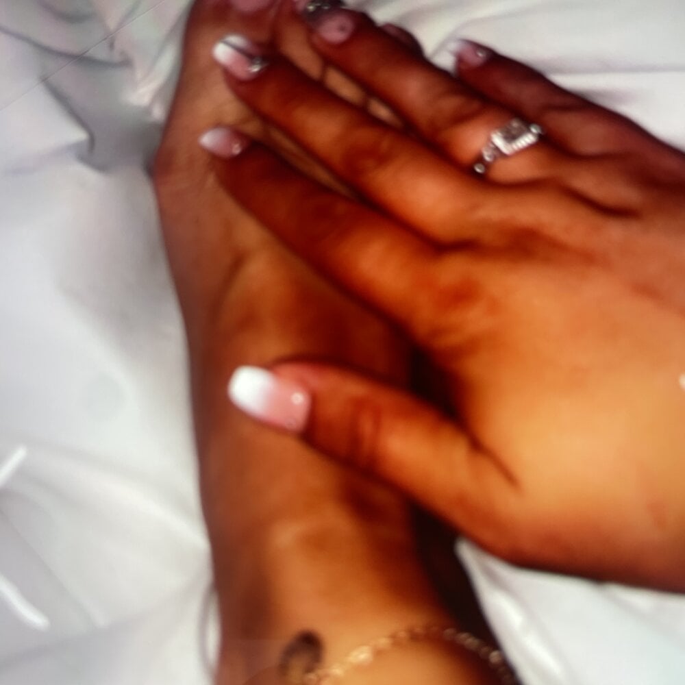 sexlivecamsites.com angeetdd livesex profile in green-eyes cams