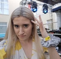 Lesha_Jones_'s Offline Chat Room