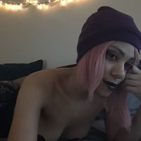 JojoQueen's Offline Chat Room
