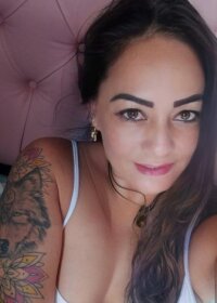 tatiana_altamira's Offline Chat Room