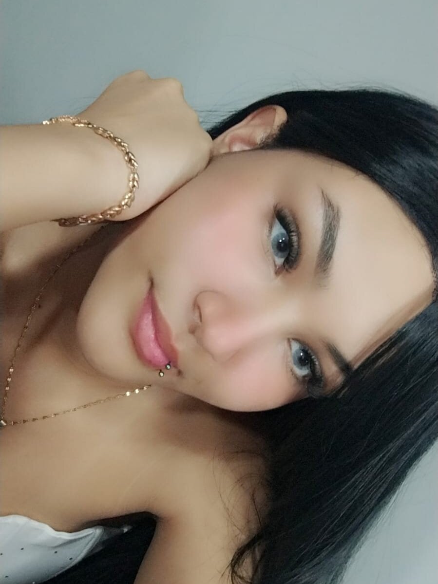 myliveeroticcams.com missy_rose_ livesex profile in french cams