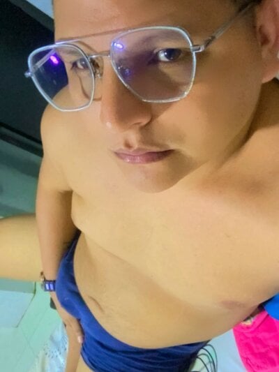CORNIELESEXY95 - Stripchat Blowjob Cam2cam Dildo Boy 