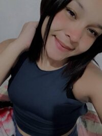 paolajisela_'s Offline XXX Chat