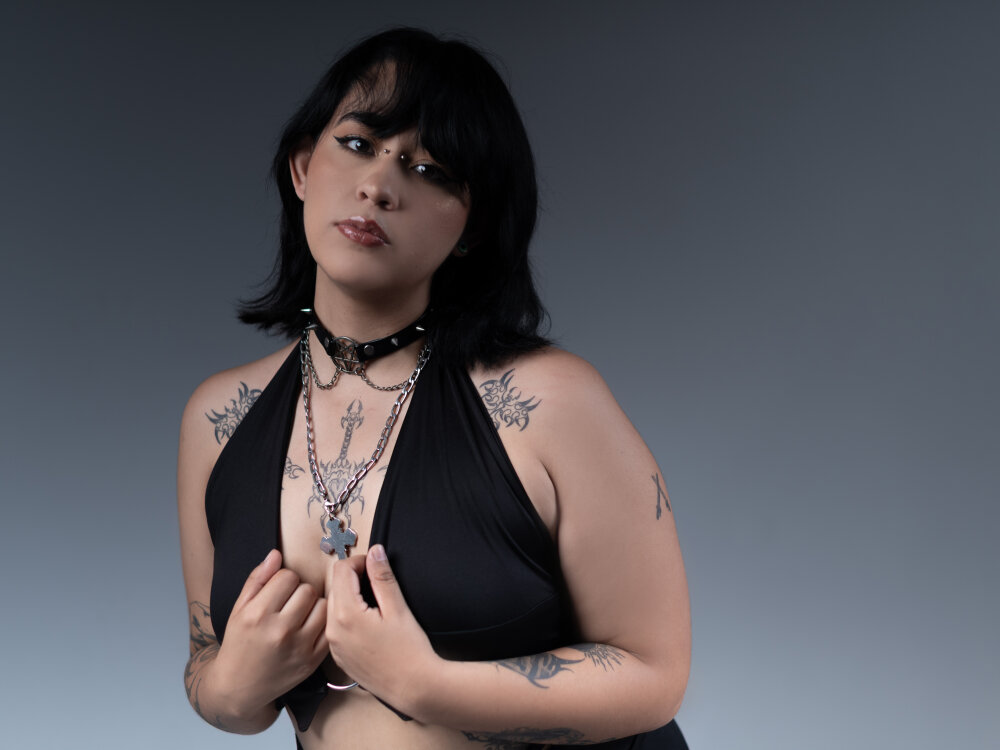 melodycrystal from stripchat