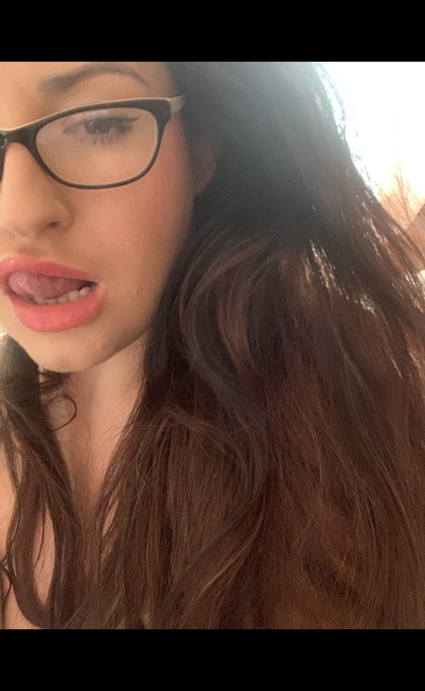 mega-camsex.net jasmine38england livesex profile in forest-of-light-or-not cams