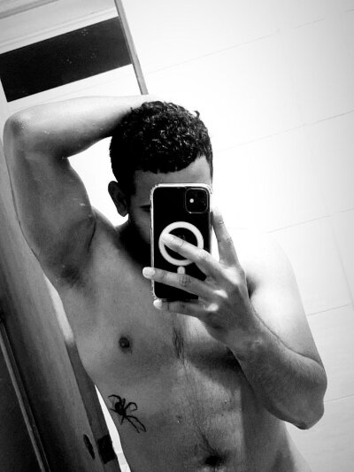 Thiagoo_black - Stripchat Boy 