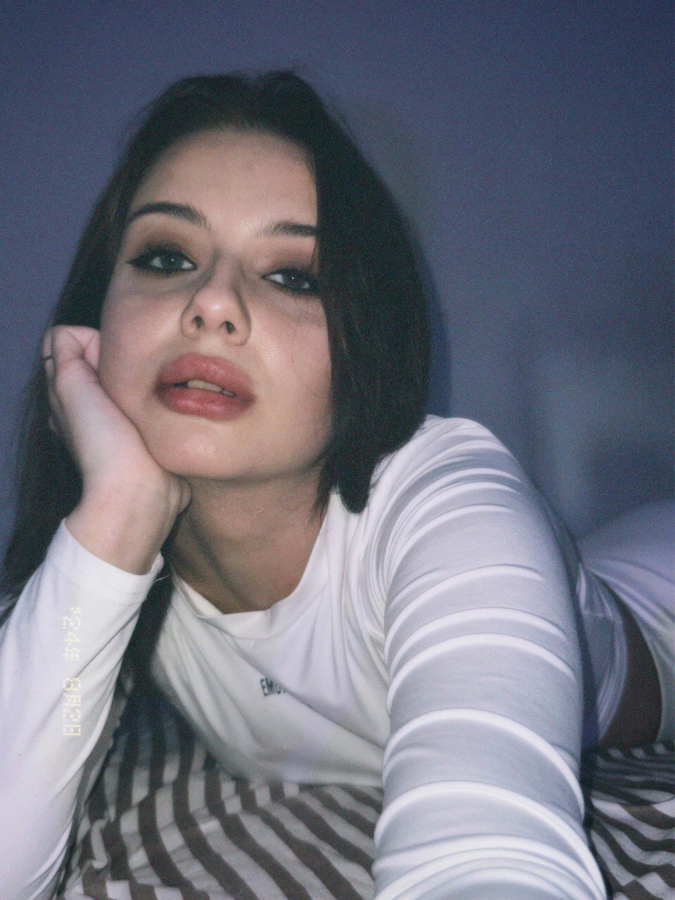 KIRA_girl_next_door
