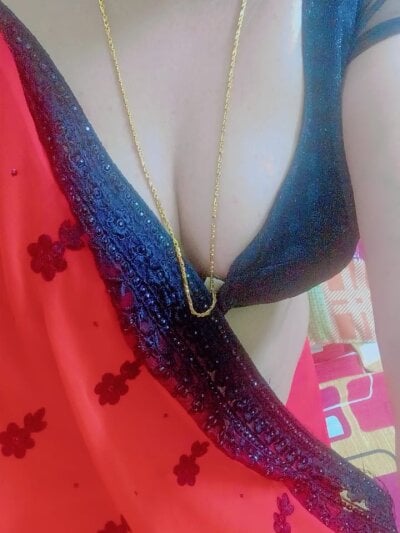 Sujatha_CuteLive Webcam