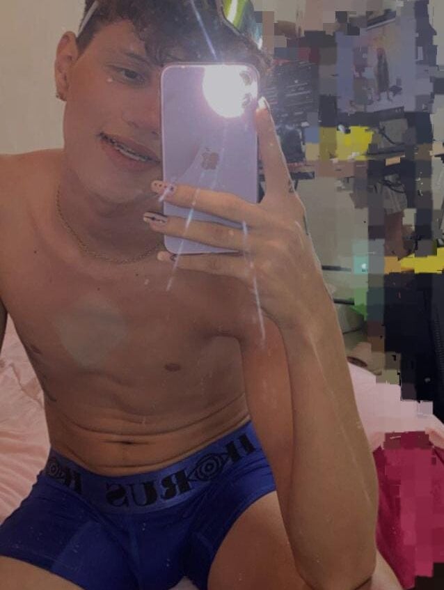 Skinnyboys21 profile