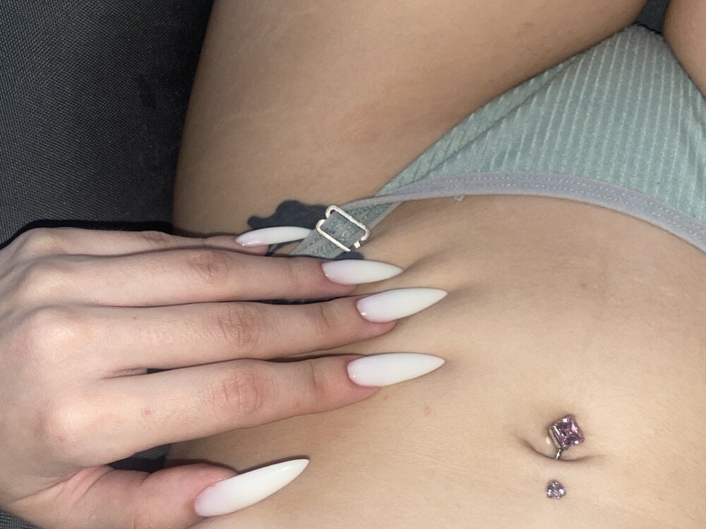 iluvcams.com _urbestie_ livesex profile in in-hell-a0 cams