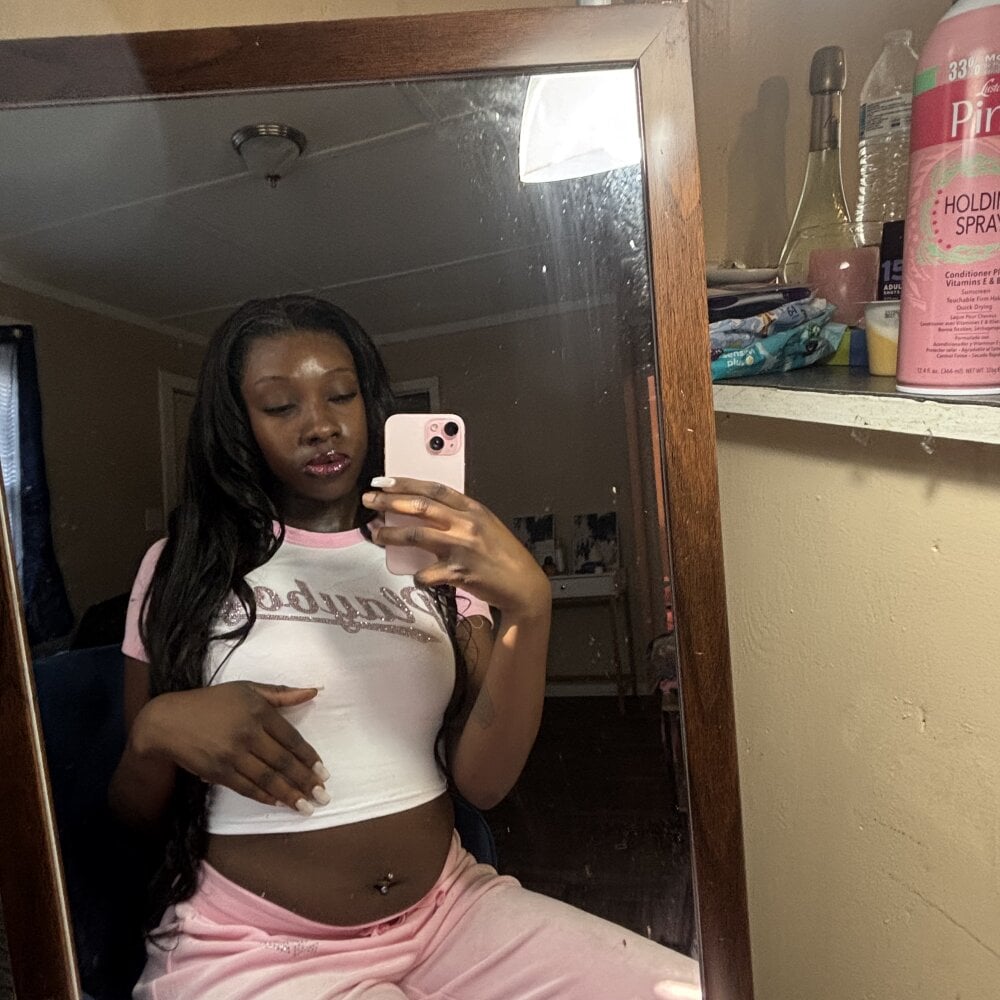 livesex.fan chocolatebunny83 livesex profile in from-the-bottom-of-ur-heart-and-europe cams