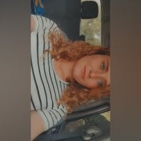 ExoticRedHeadd's Offline Chat Room