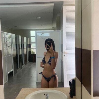 Bealla_queen Female Brunettesteens Cam Sex