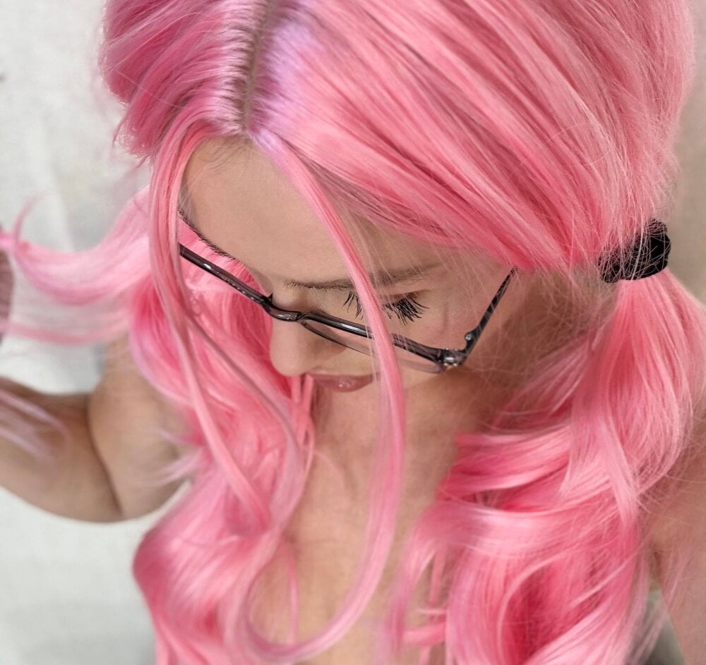 pornos.live carolin_rogers livesex profile in caucasian cams