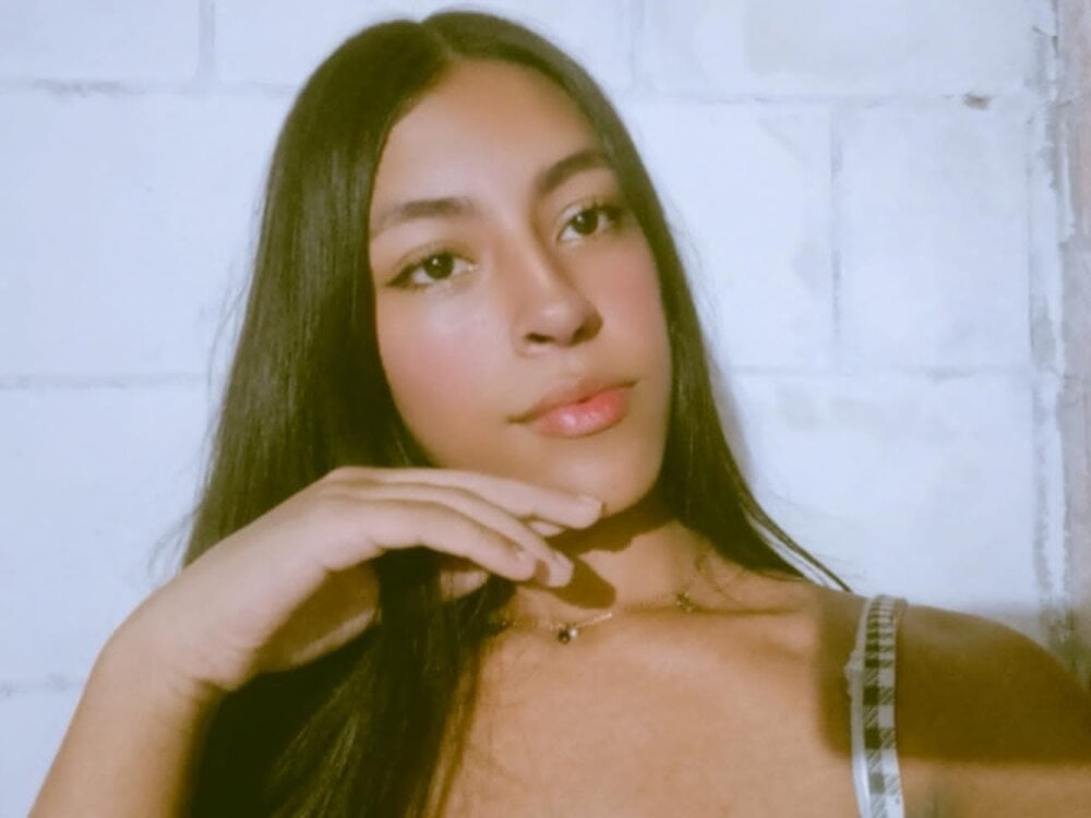 Live sex webcam photo for tatiana_cardenas_t #280479576