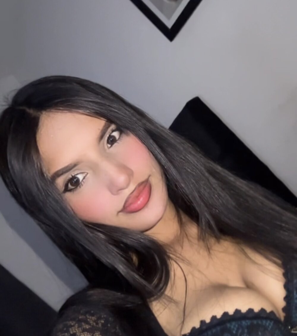 dulce-annyy webcam livesex profile in trimmed cams