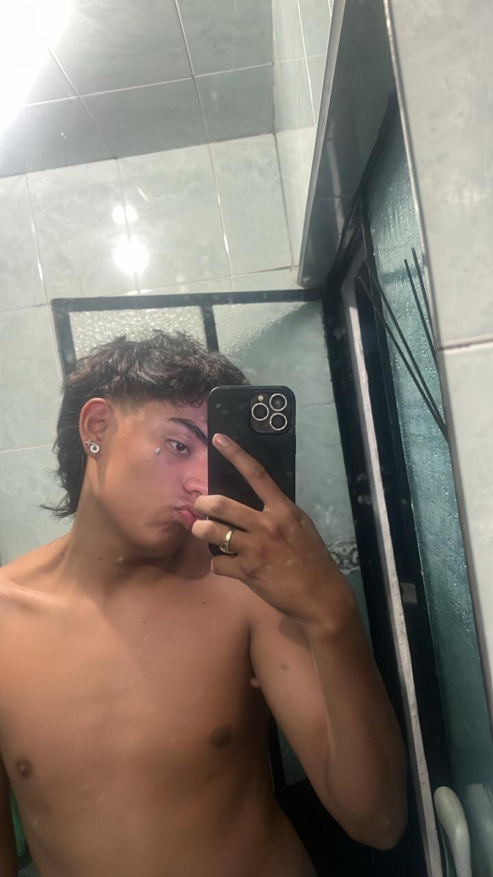 Keevin_Cross_