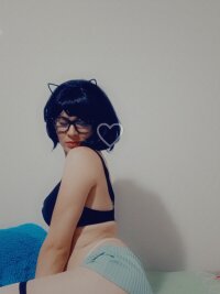 Cuterhino@xh's Offline XXX Chat