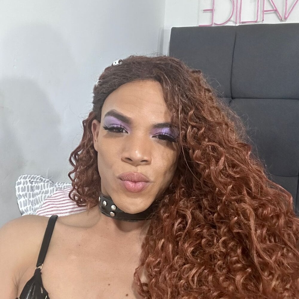 sexyratched's Offline Chat Room