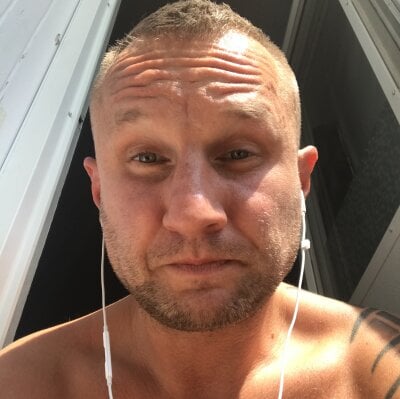 Tommyzzzzzz Male Scandinavian Striptease Cam