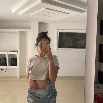 Alessia_monet