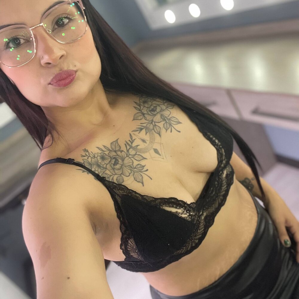 vanessamirren from stripchat