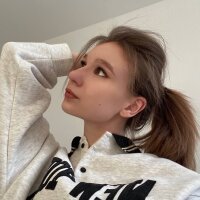 MonaBenthall's Offline Chat Room