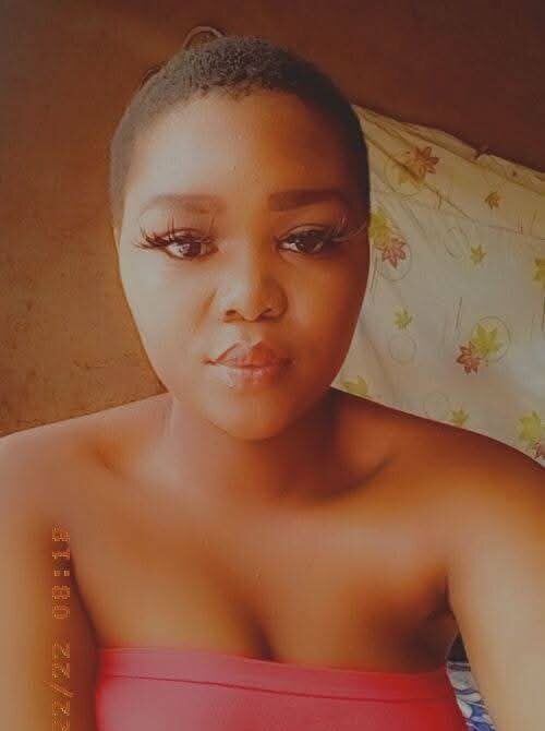 Warmbabe live cam model at StripChat