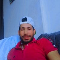 luis_23hot's Live Sex Cam Show