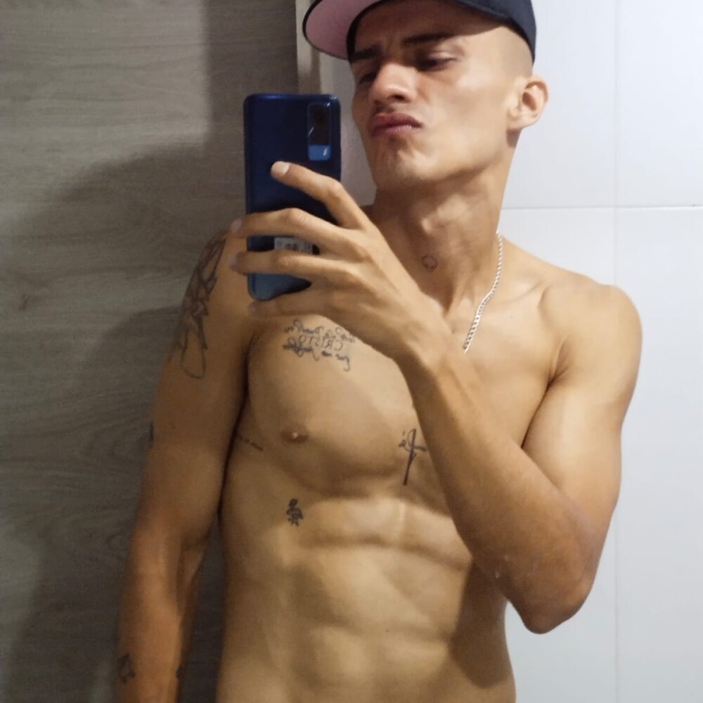 Bray_Hotboy вебкам модель: бесплатный секс видеочат | Stripchat