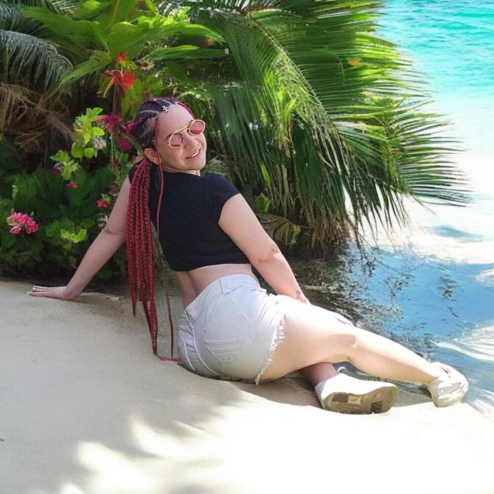 myliveeroticcams.com sara-smi livesex profile in up-your-ass-and-to-the-left cams