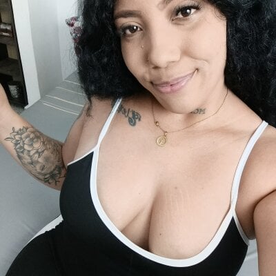 Sexy_nasty26 Female Bigtitslatin Free Webcam Nude