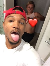 Exotic_vibez's Offline Chat Room