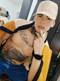 tyler_oconnor's webcam live show