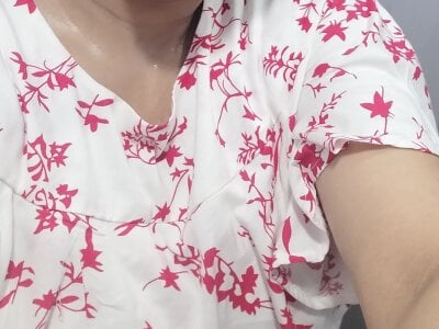 sharlin_30 from stripchat