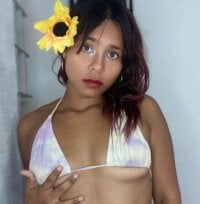 ada_hot10's webcam live show