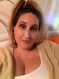 Busty_Lusty_Bri