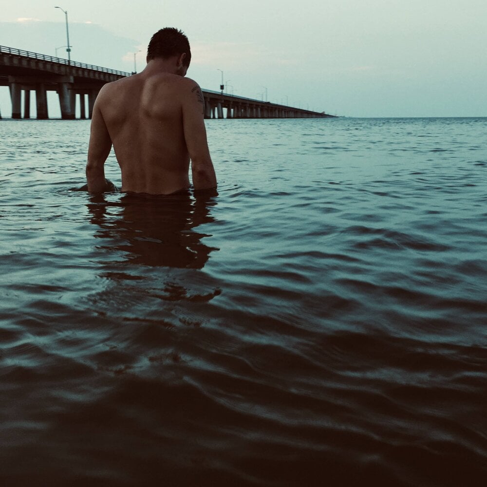 dcrick978's Offline XXX Chat